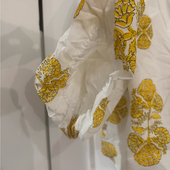 MNK Marigold Bubble Sleeve Blouse - Picture 5 of 10